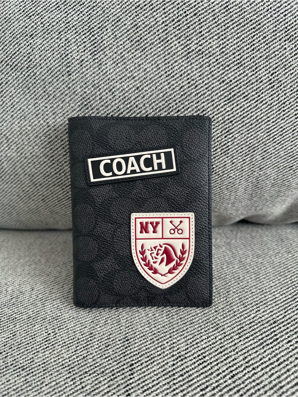 NWT Coach Passport Case Wallet CY902 Signature Canvas Patches Gunmetal/Charcoal